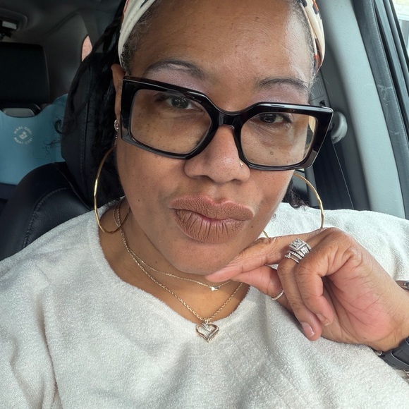 OUR CLOTHING & MORE SHARE SHOW 💙♥️💙 - Picture 3 of 6